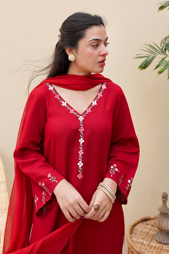Zehra- Scarlet