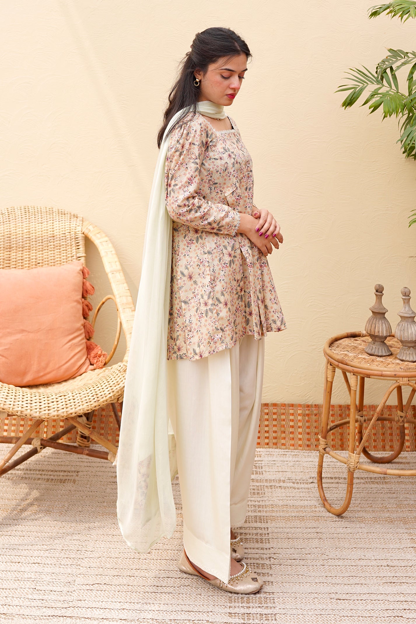 Zehra- Pearl Blossom