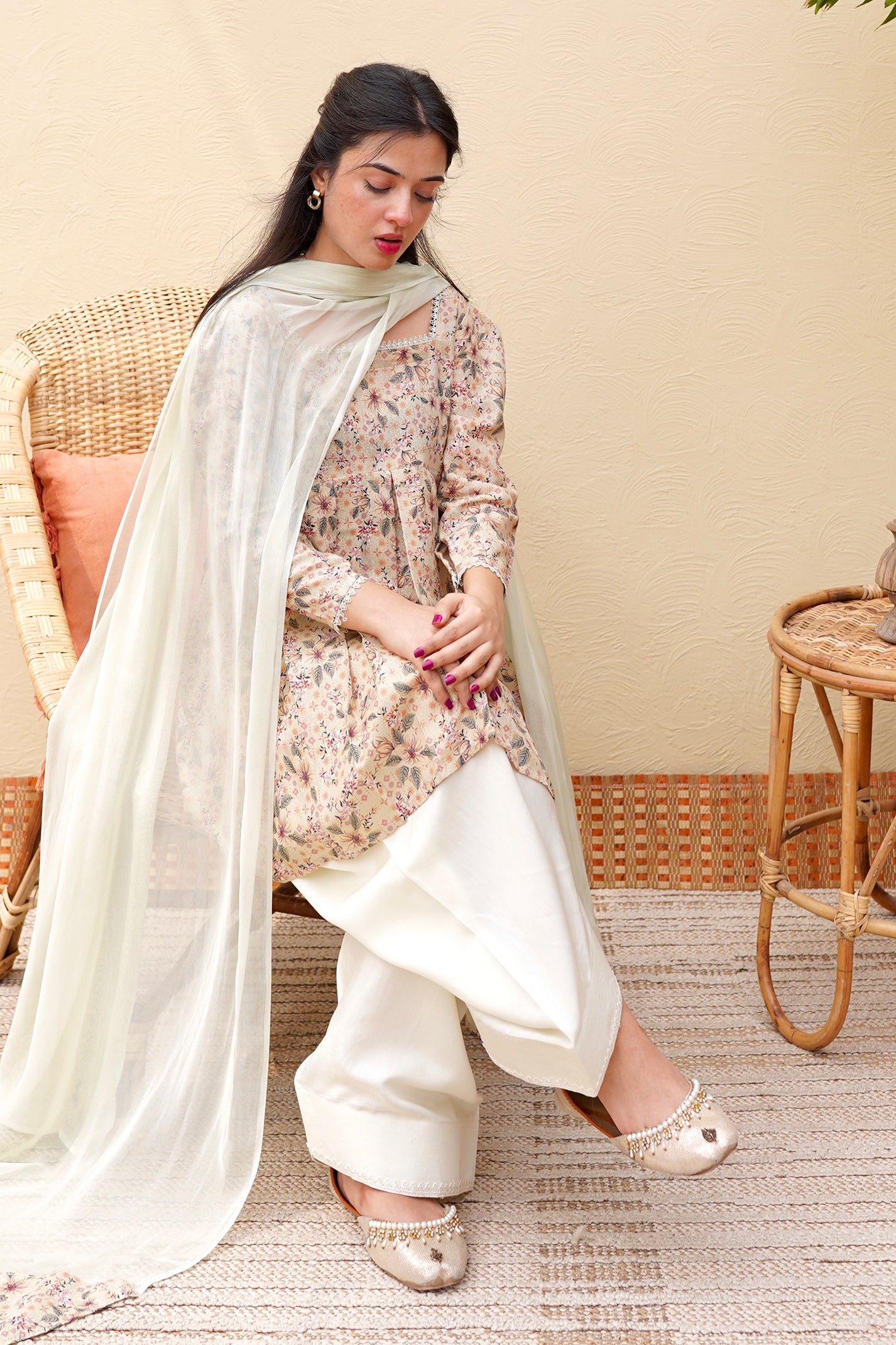 Zehra- Pearl Blossom