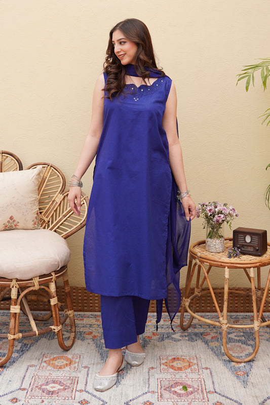 Amo- Electric Blue