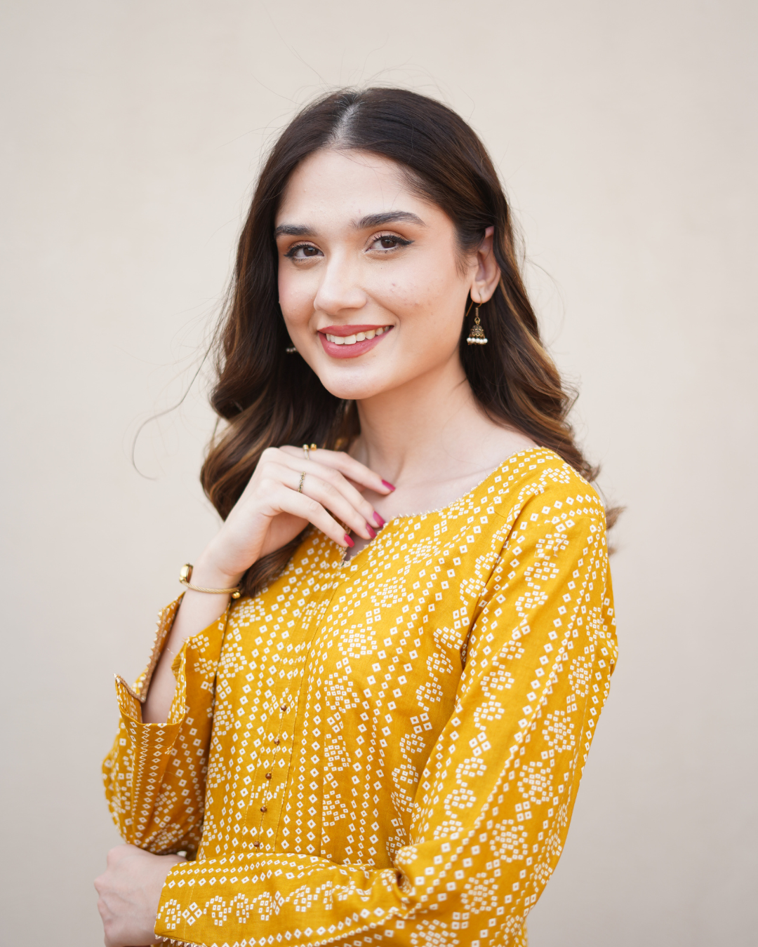 Cemile- Mustard Chunri