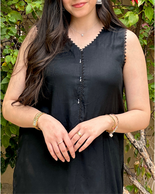 Deena-Black