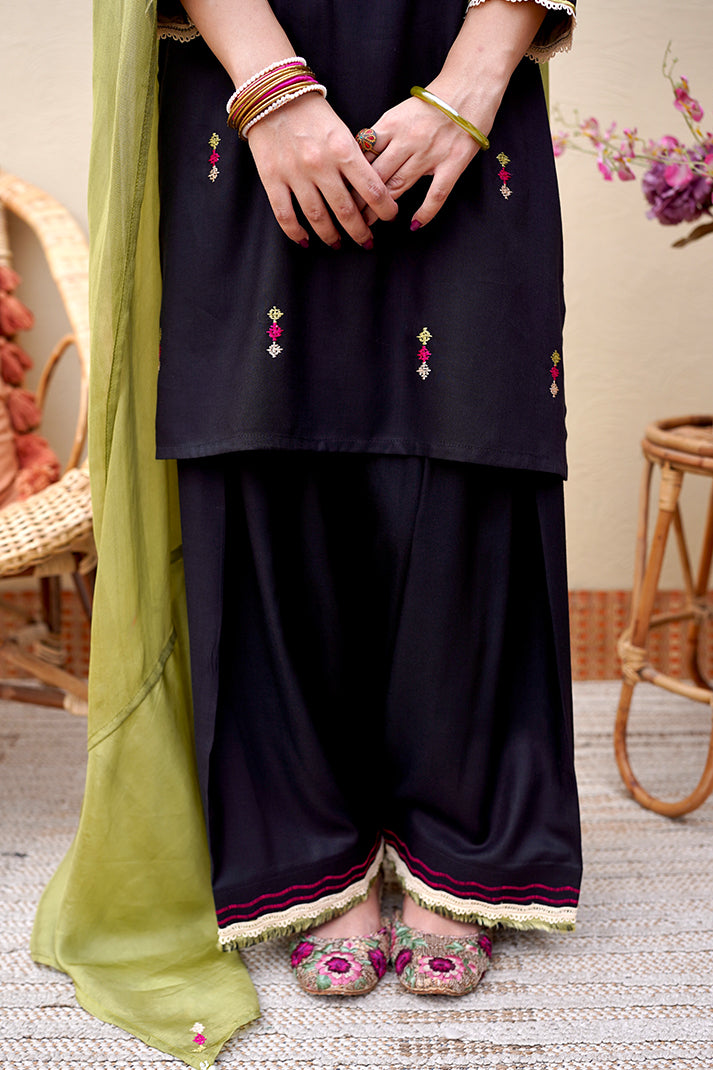 Zehra- Black Olive