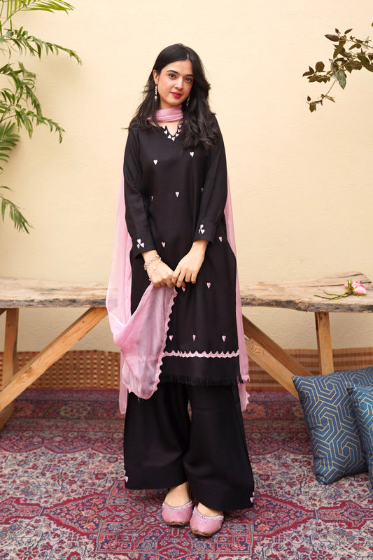 Zainab - Black Hearts