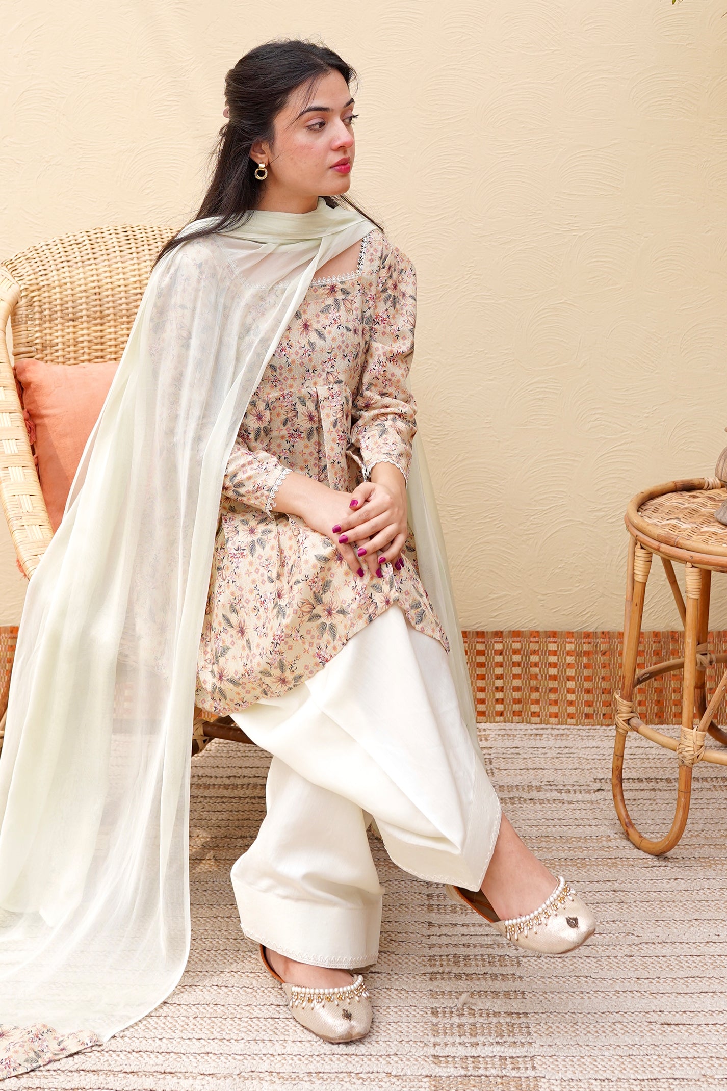 Zehra- Pearl Blossom
